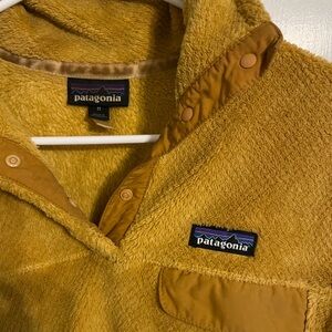 Patagonia Mustard Yellow Sweatshirt